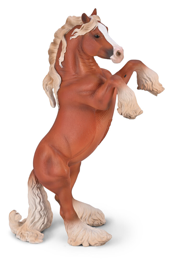 Gypsy Vanner Mare Rearing Chestnut van Collecta